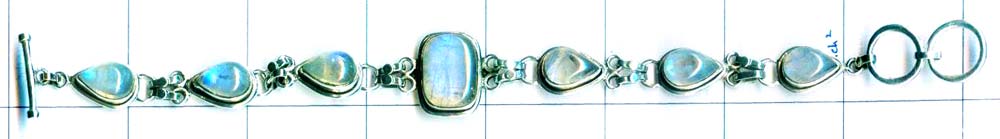 A unique silver gemstone bracelets of handmade product-w9b029