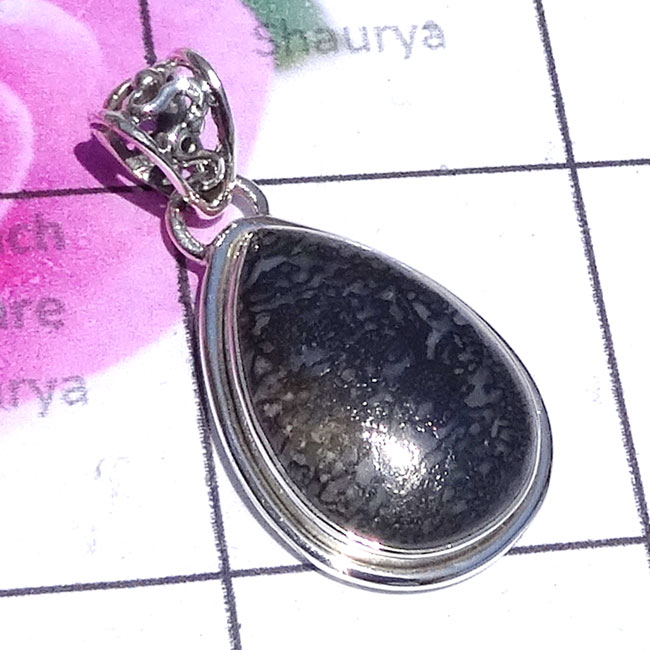 DDB998-Plain Setting Pendant With Dinosaur Bone Gemstone Wholesale Made In 925 Sterling Silver