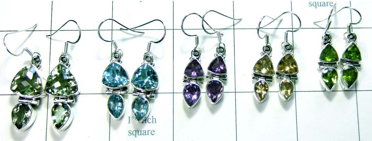 5-Beautiful Triangle silver Earrings-jye015